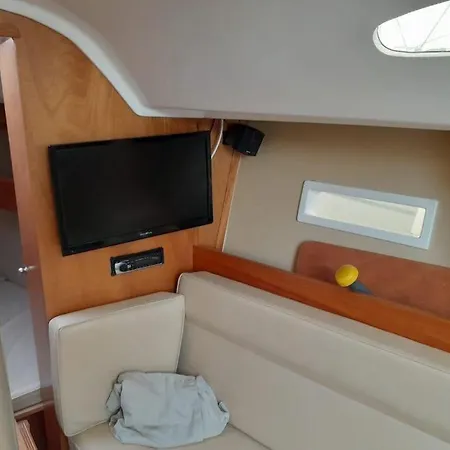 船上ホテル Velero Viko S30